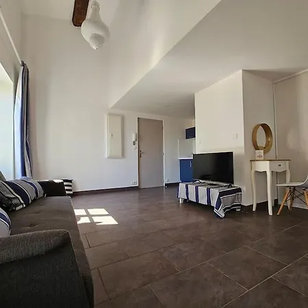 Le Duplex Du Marin Nimois - Nuit A Apartment