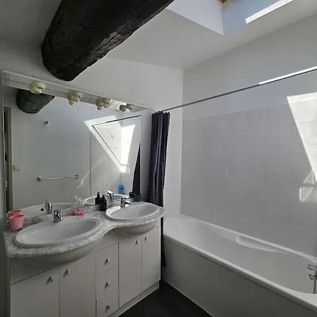 Le Duplex Du Marin Nimois - Nuit A Apartment *